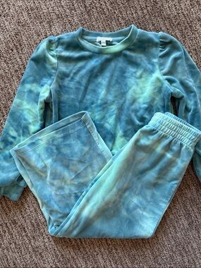 Kids Tie-Dye Blue/Green Matching Sweatshirt and Joggers Set